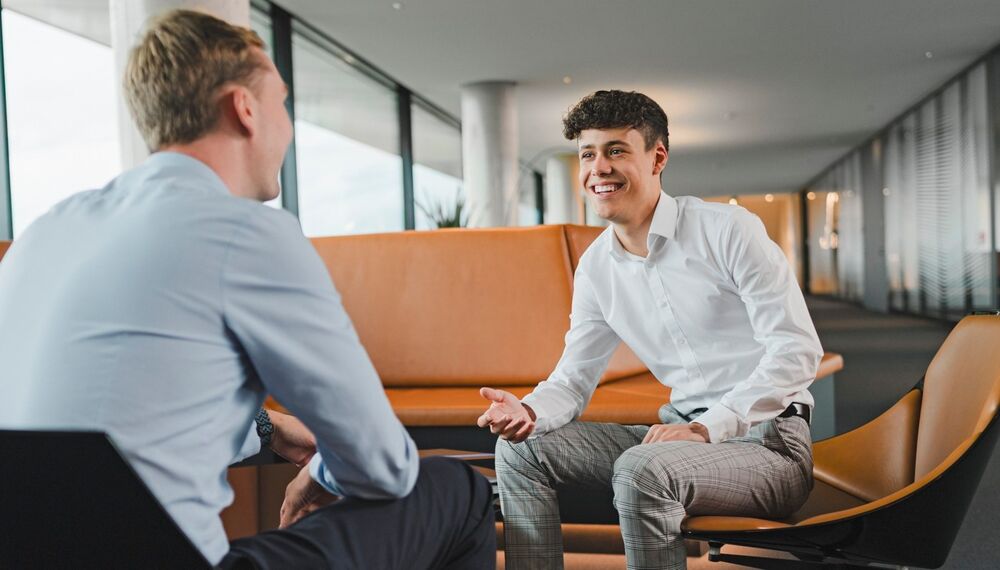 Umfassende Einarbeitung.